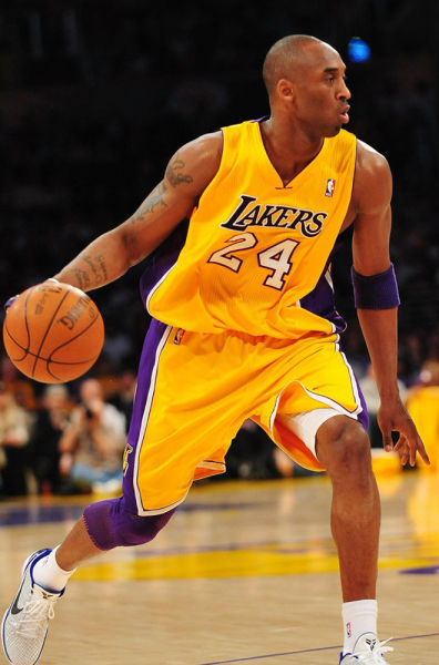 【菜鸟】科沃德12分钟16分8板遗憾伤退 费尔斯21分奎因13分6板4助