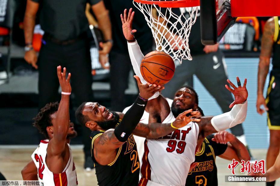 详解棒球规则中的“替补球员入场限制”及其在特定规则下的豁免