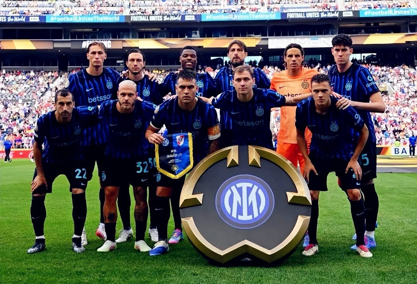 [中超]大连英博战胜山东泰山