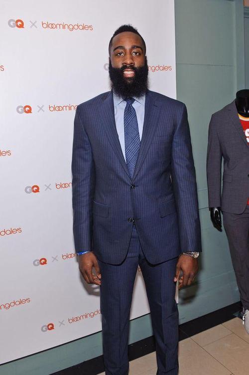 签了大合同后就潜水摆烂了