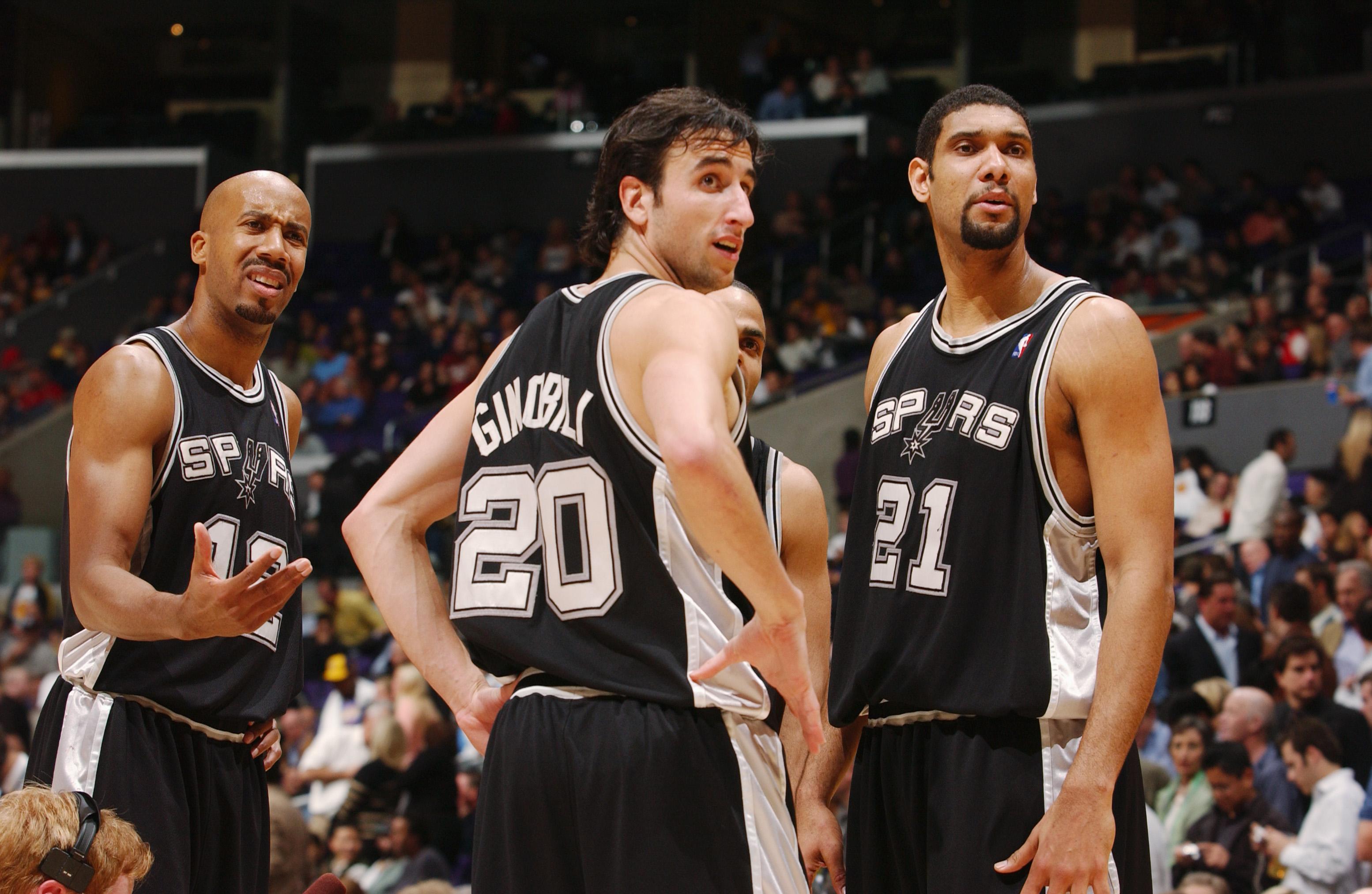 内马尔火线复出传射建功，带领桑托斯3-0赢下保级关键战