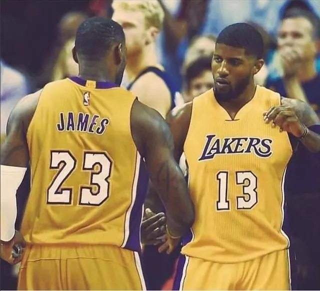 施洛特贝克：吉拉西最近过得确实不容易，但教练一直信任他